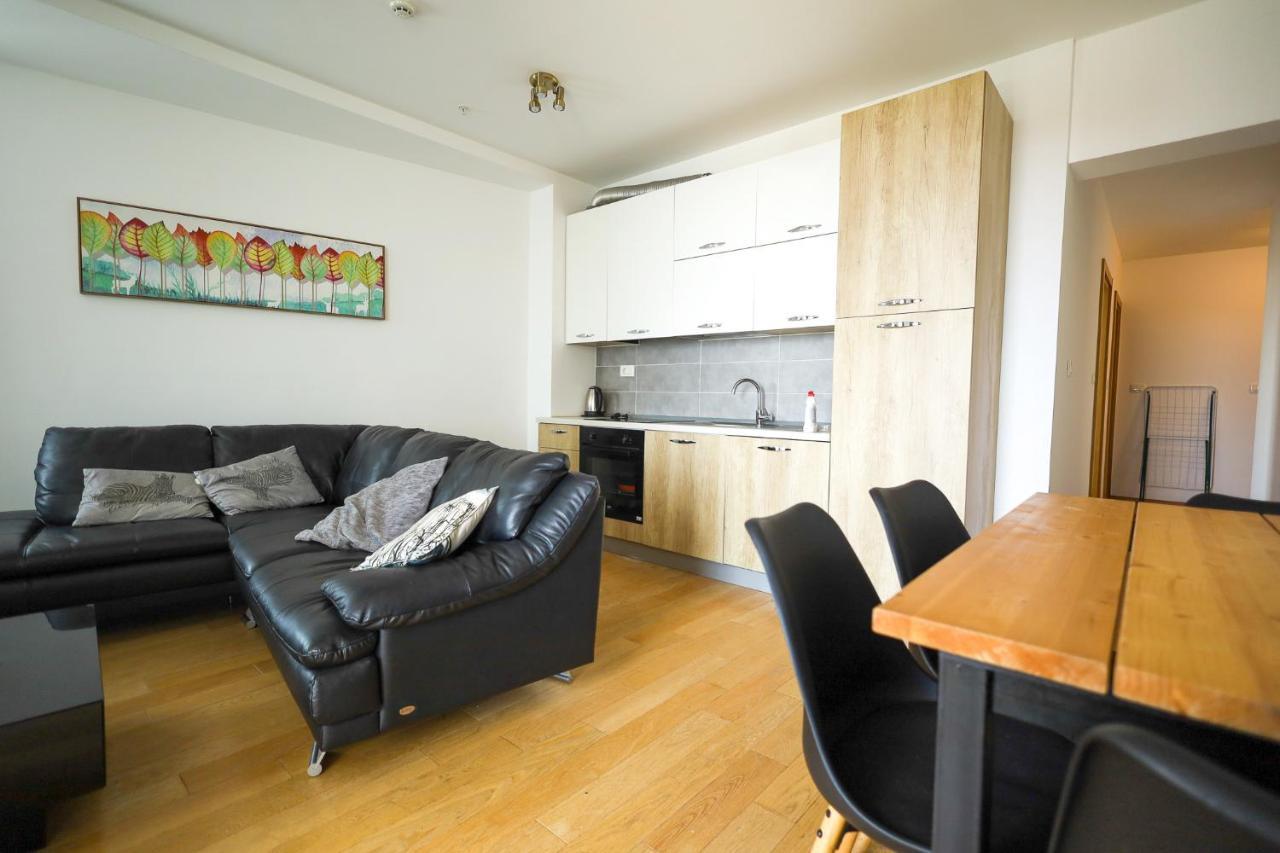 بودفا Apartments Status Wow المظهر الخارجي الصورة
