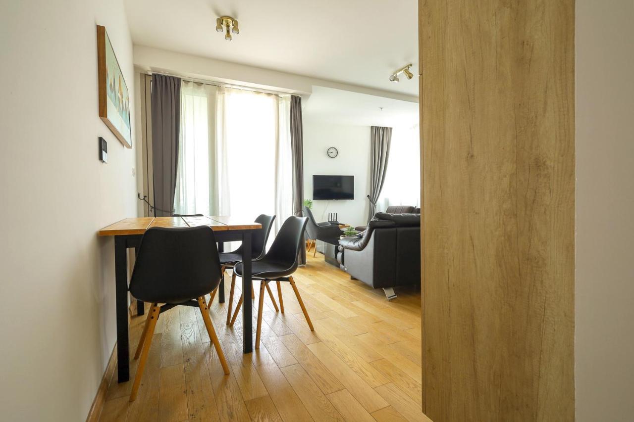 بودفا Apartments Status Wow المظهر الخارجي الصورة